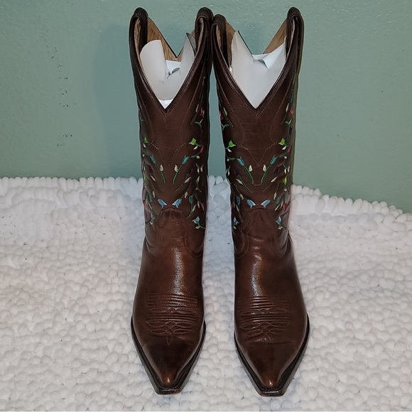 Hand made Lane, Brown Falling Flowers Western Boot - Picture 2 of 16